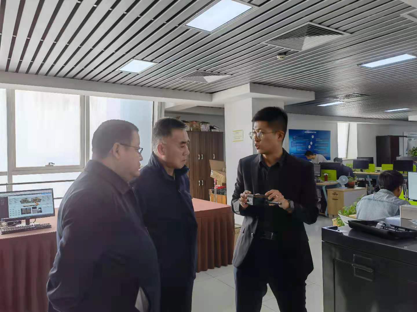 微信图片_202104061418521.jpg 微信图片_202104061418521.jpg